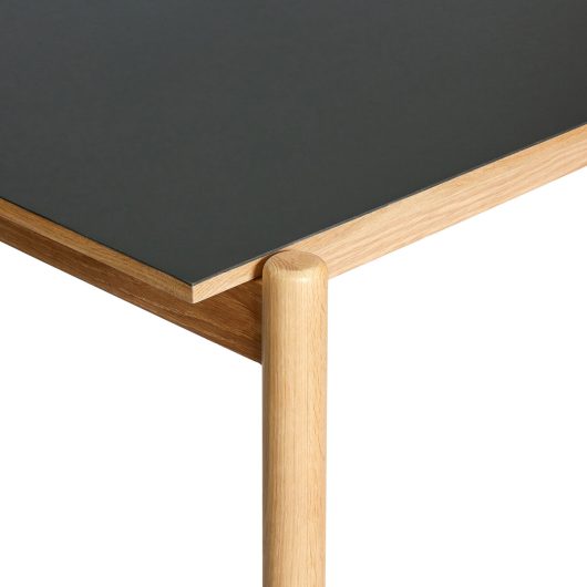 Hübsch table Oblique, black